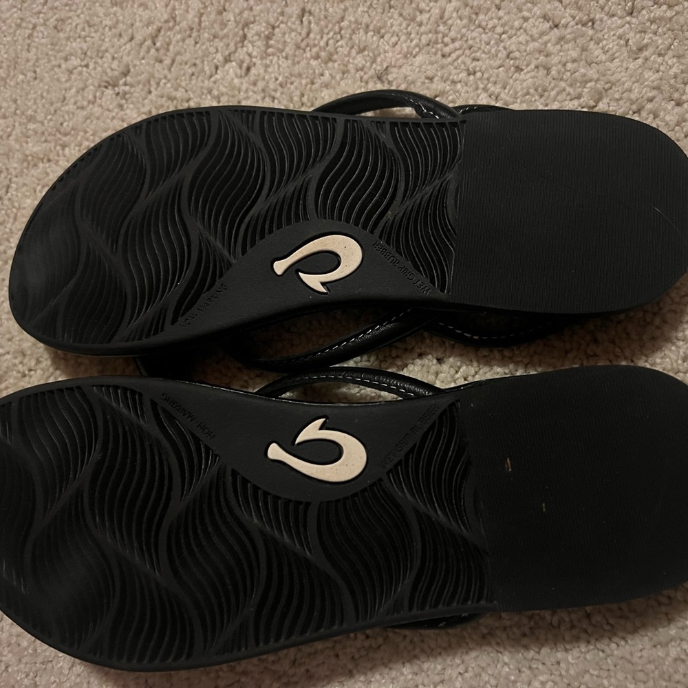 Like New - Olukai Black Sandals - Picture 3 of 3